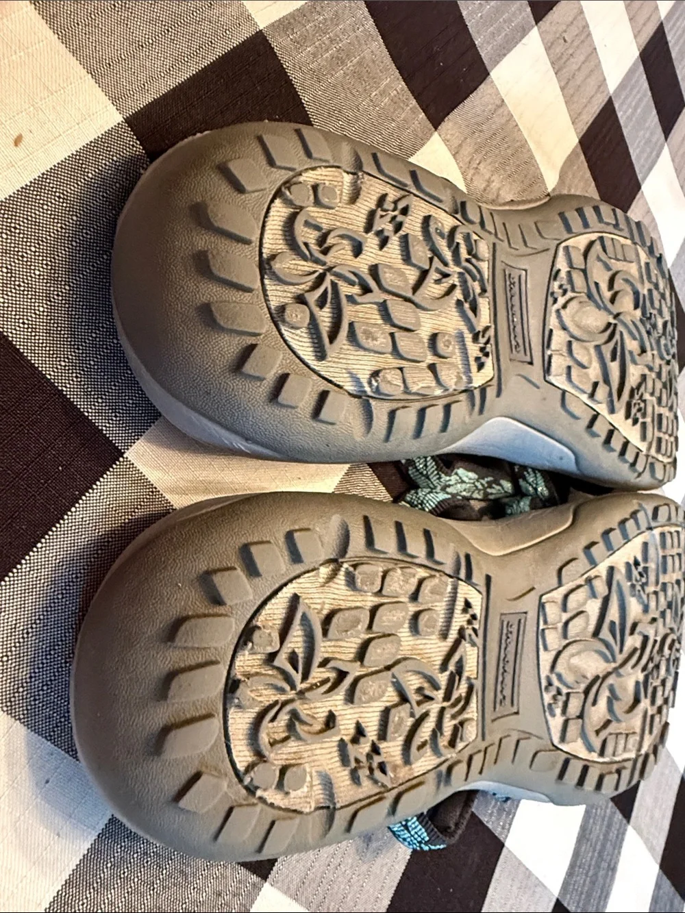 Skechers Teal and Black Floral Strappy Memory Foam Sandals